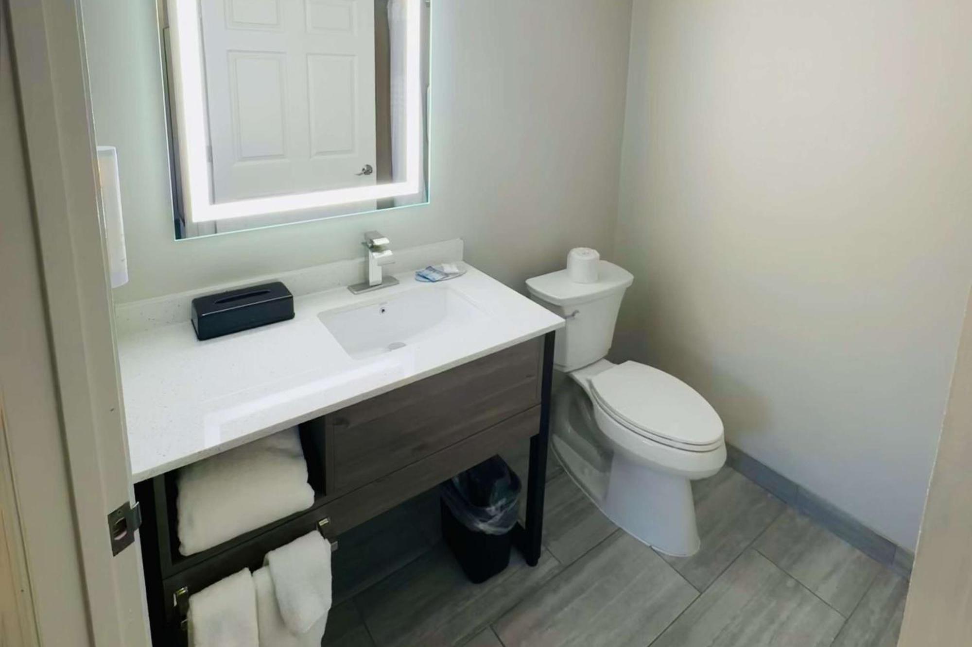 Clarion Pointe Albemarle Exterior foto