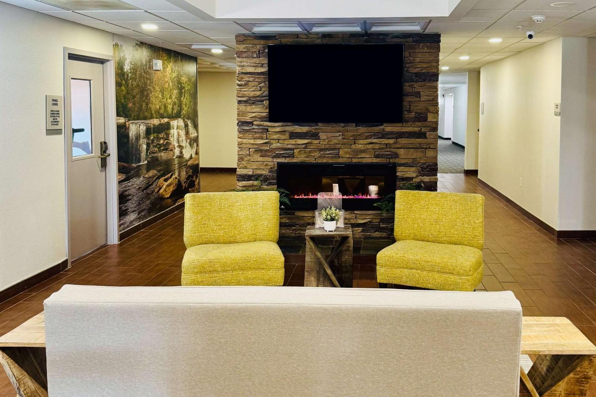 Clarion Pointe Albemarle Exterior foto