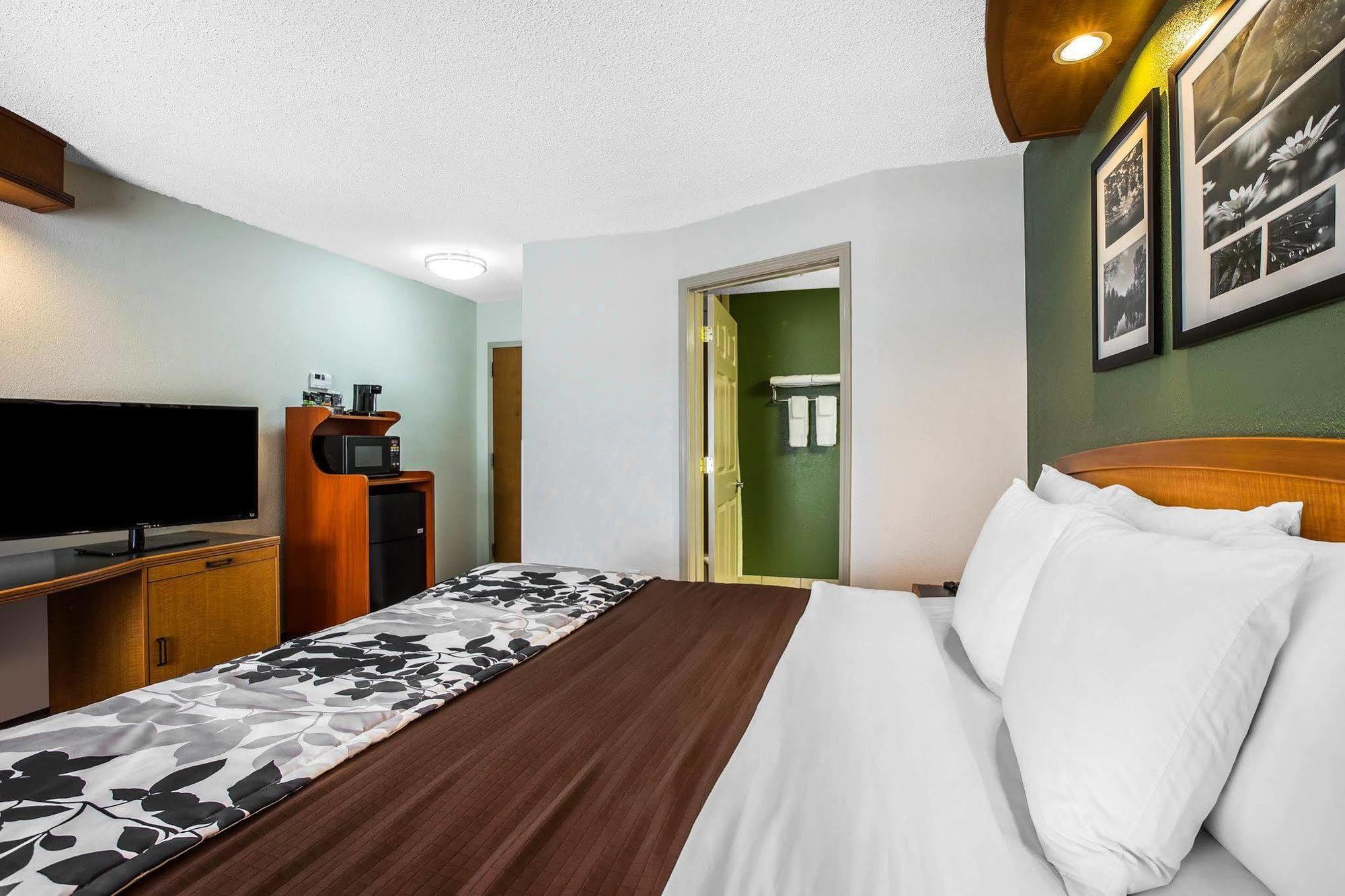 Clarion Pointe Albemarle Exterior foto